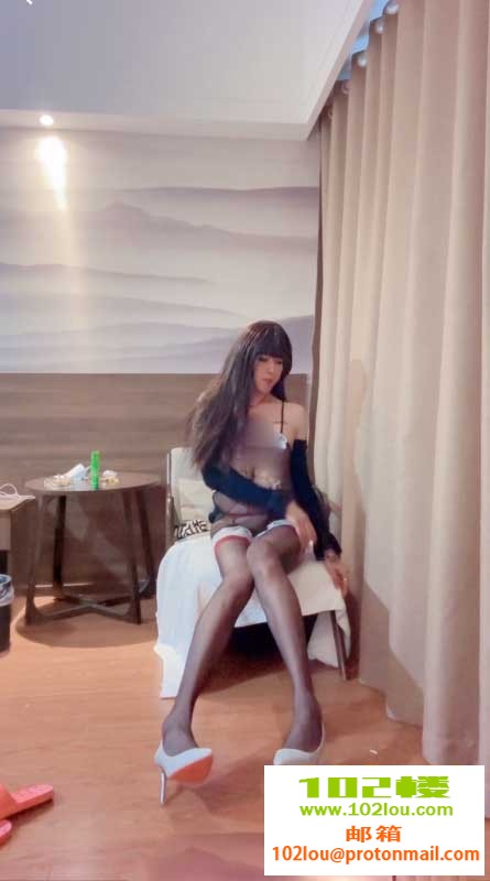 020854q6iidj8tgjulijry.jpg