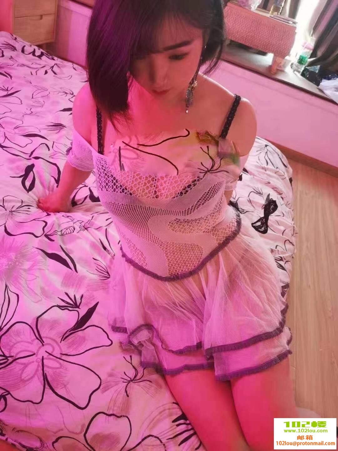 221752eeylaaanl9onlank.jpg
