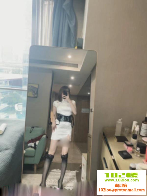 215643uzocdwcuowyu1oww.jpeg