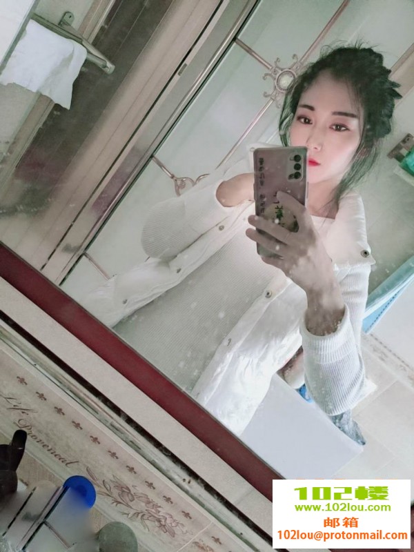 233735u7v7v99uh1ofbw9b.jpg